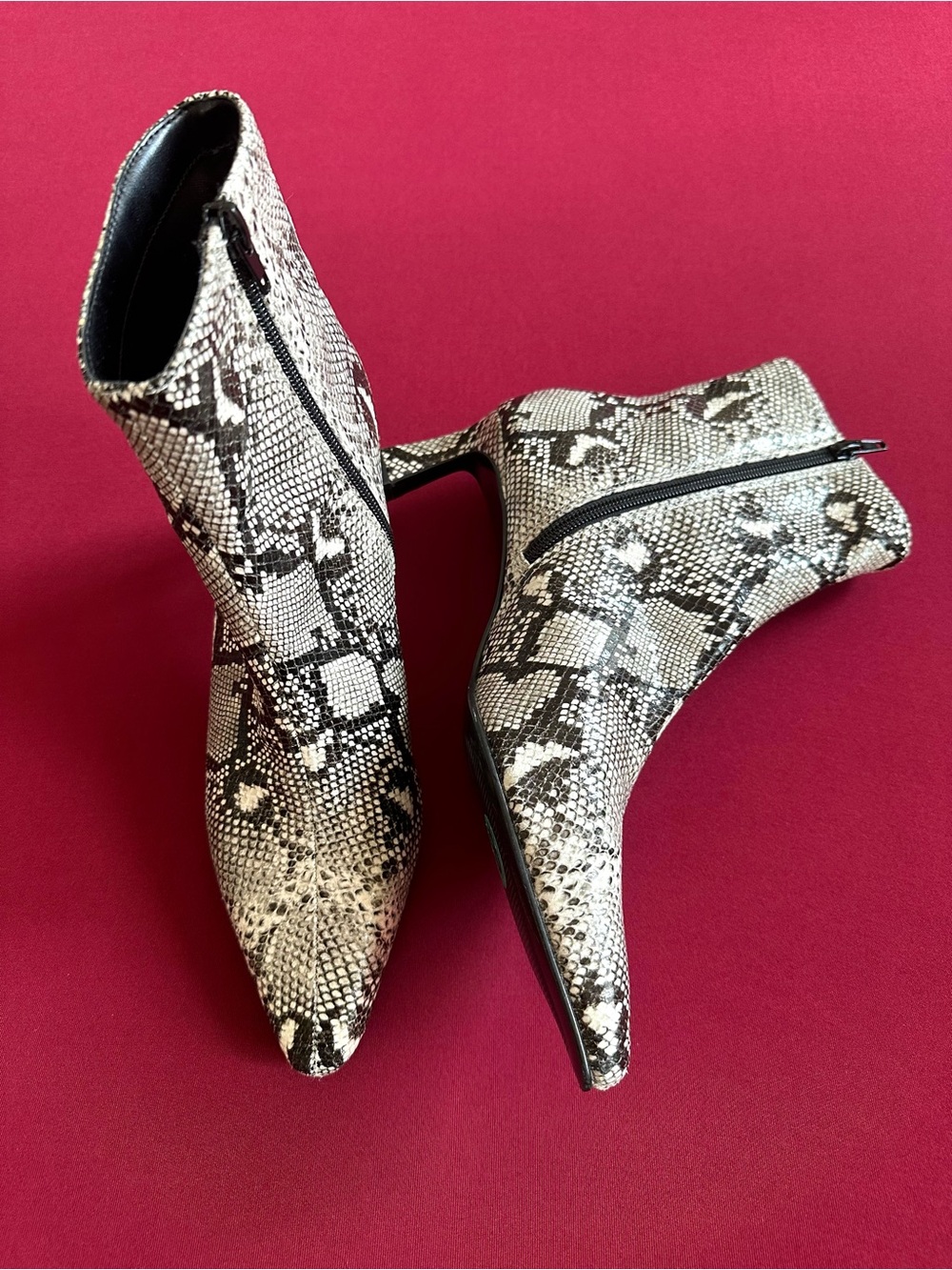 Steve Madden Snake-Print Pointed Toe Ankle Boots, 8 NEW